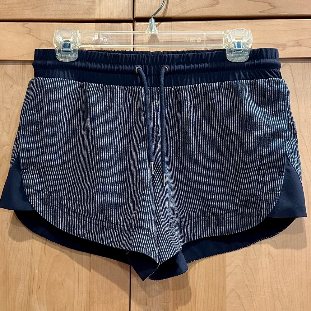 Athleta Navy white stripe Linen Cabo Beachside Shorts Size 2